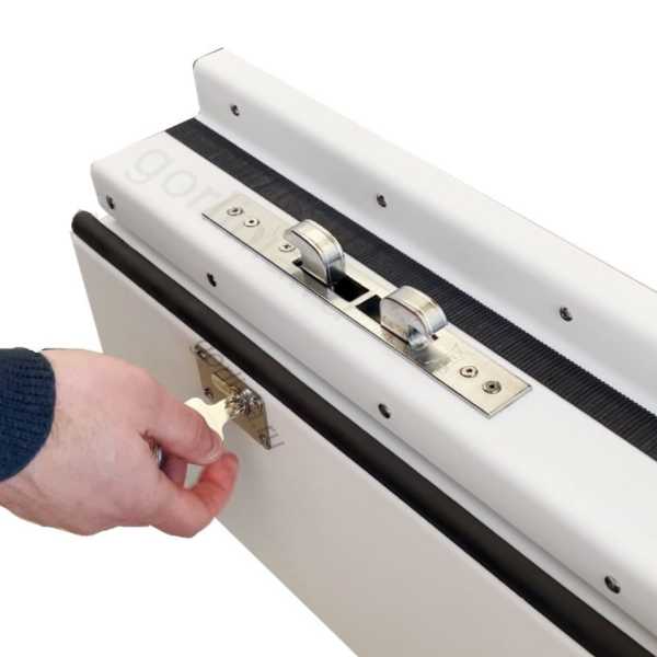 Закрытый замок ригельный Люк выхода на кровлю Небоскреб замок с ключом врезанный в борт